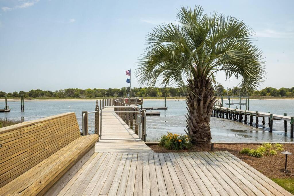 Вілла Beau Coast Getaway Beaufort Екстер'єр фото