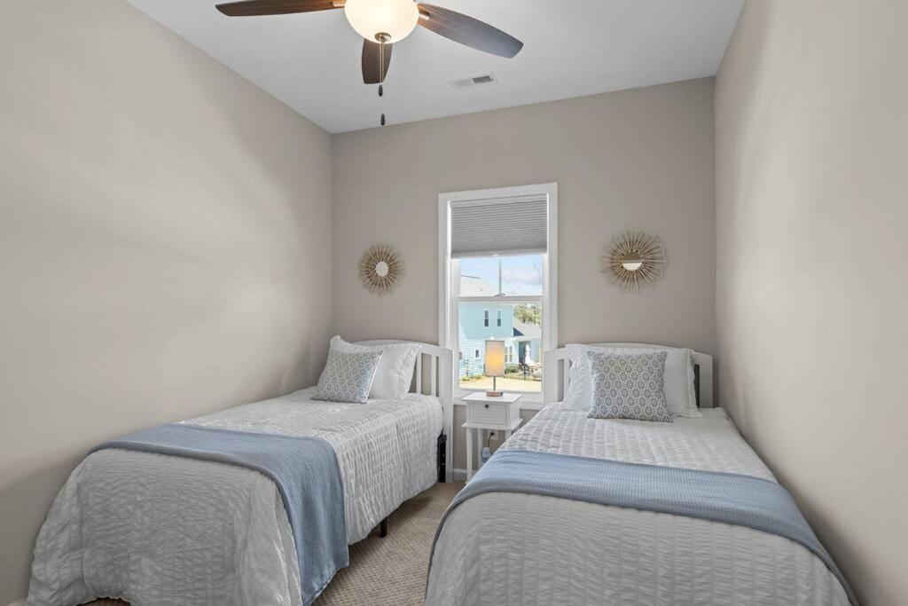 Вілла Beau Coast Getaway Beaufort Екстер'єр фото