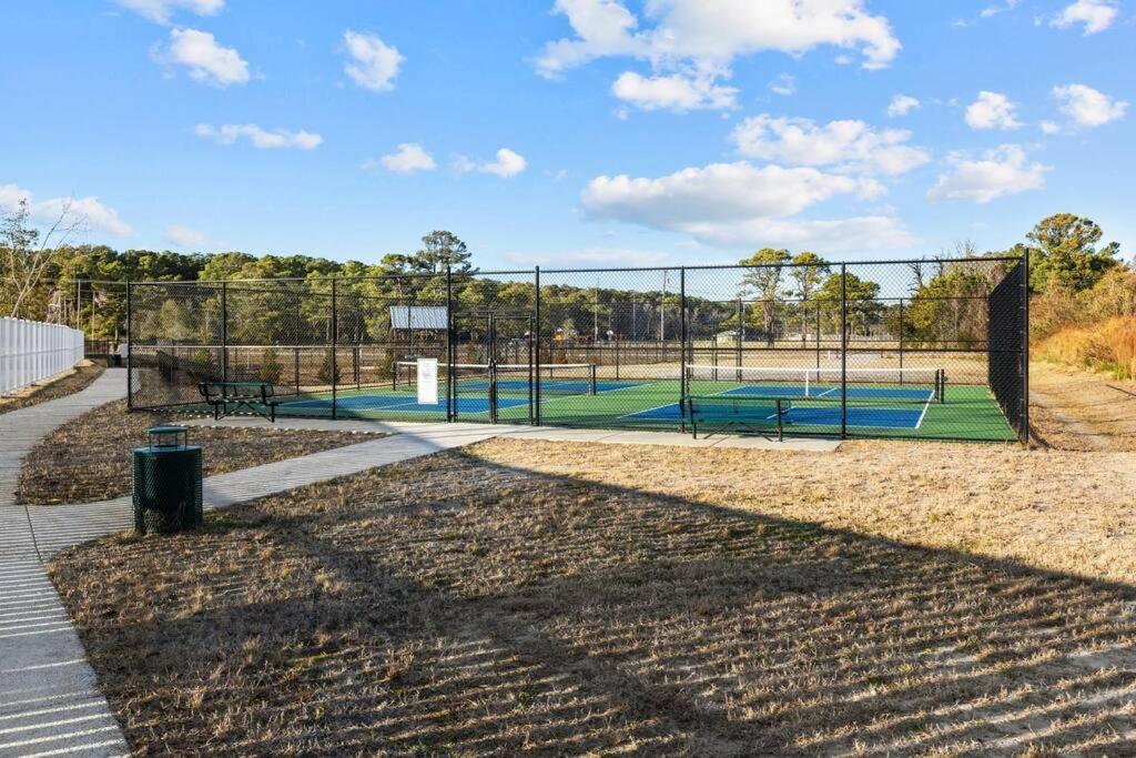 Вілла Beau Coast Getaway Beaufort Екстер'єр фото